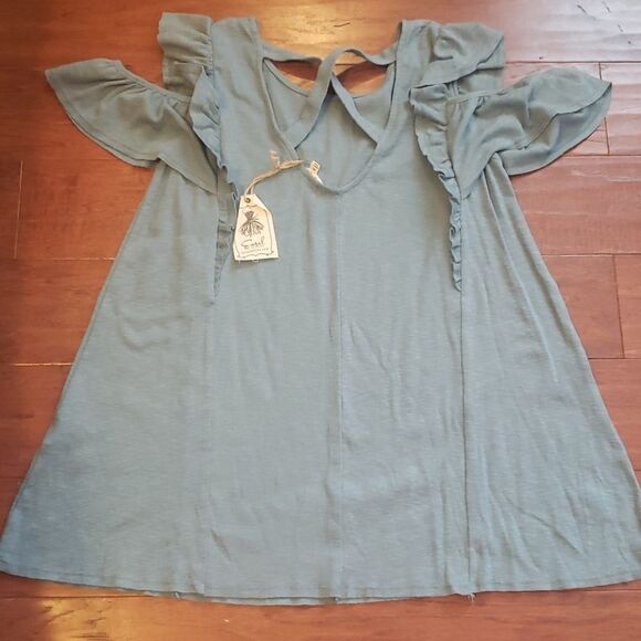 Easel Los Angeles Womens Blue Short Sleeve Cold Shoulder Top Size Medium NEW - Picture 2 of 4